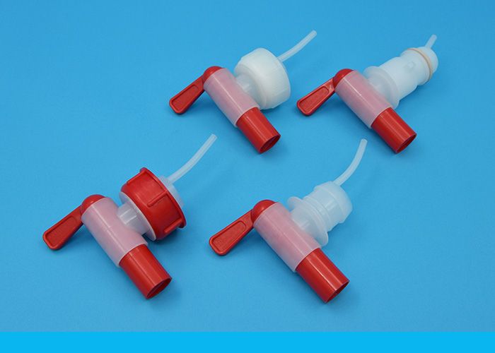 Jerrycans - Self-Venting Taps